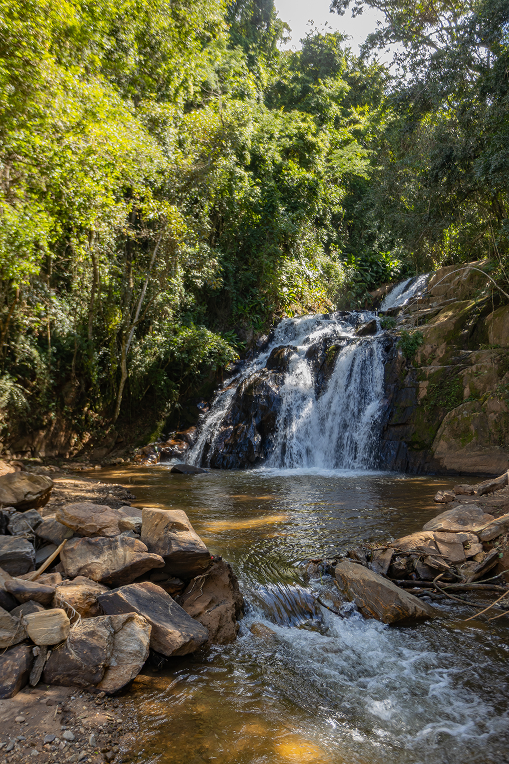 Cachoeira próxima