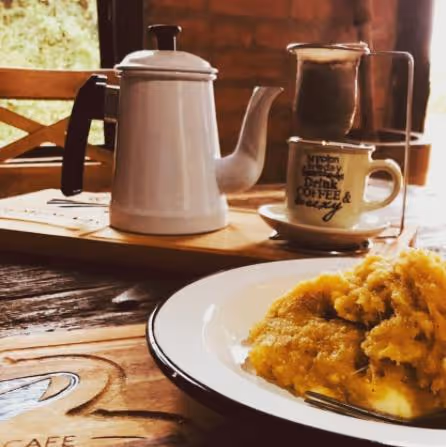 EMPÓRIO & CAFÉ CREMUMINAS